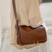 Vera | Trendige Umhängetasche mit Klappverschluss