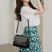 Lena | Schicke Kleine Umhängetasche für Damen