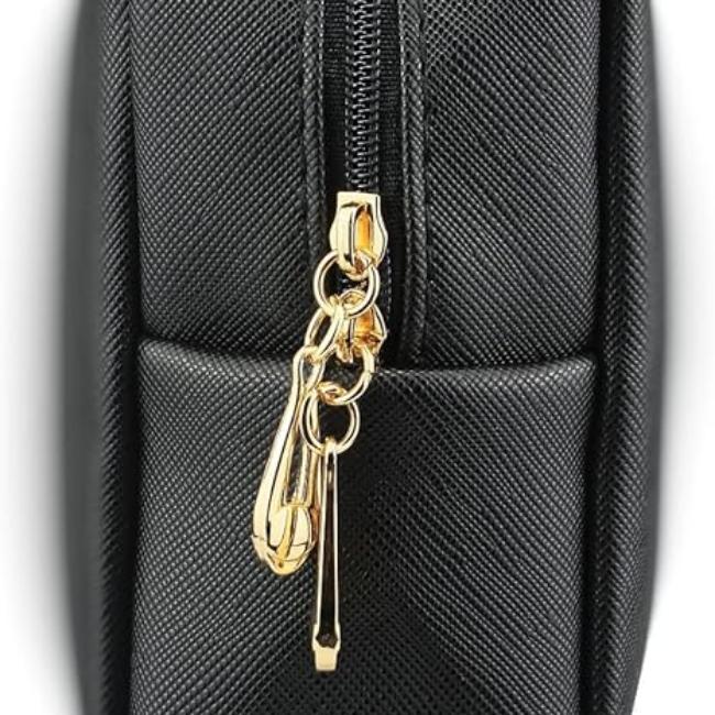 Cynthia | Elegante und praktische Reisewesens-Tasche