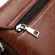 Lars | Minimalistische große Leder-Schultertasche