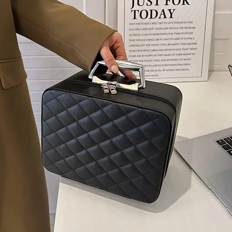 Isabella | Stilvoller und geräumiger Organizer für Schönheitsartikel