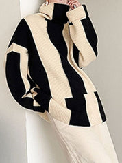 Claire | Großer Pullover mit Hohem Kragen und Farbblockdesign