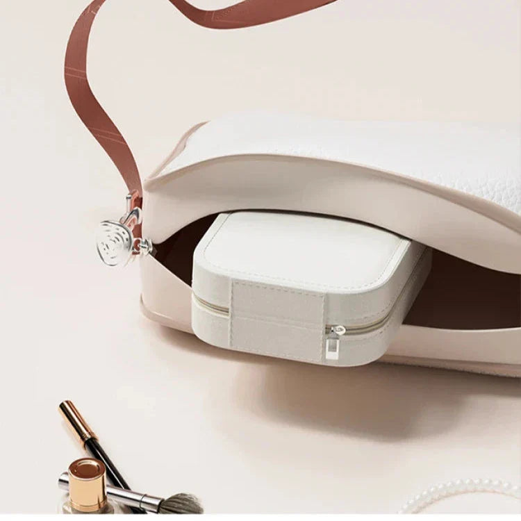 Kori | Tragbarer LED-beleuchteter Spiegel Reise-Make-up-Tasche