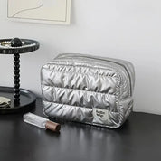 Cadence | Stylischer, schützender Kosmetik- und Toilettenorganizer