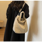 Luna | Große Kapazität Multi-Pocket Nylon Umhängetasche