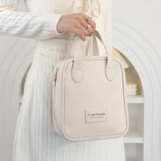 Angelique | Minimalistischer, funktionaler und stilvoller Kosmetiker