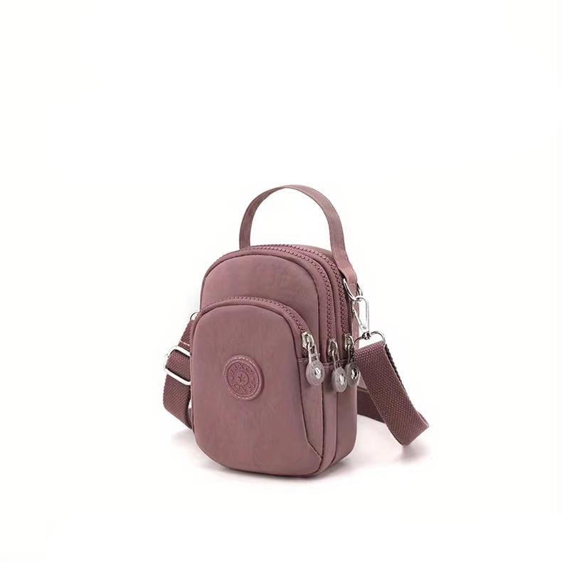 Sophie | Minimalistische Nylon Schultertasche