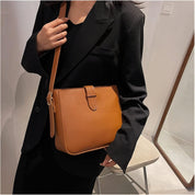 Ella | Minimalistische Schultertasche