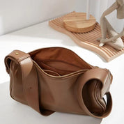 Vera | Trendige Umhängetasche mit Klappverschluss