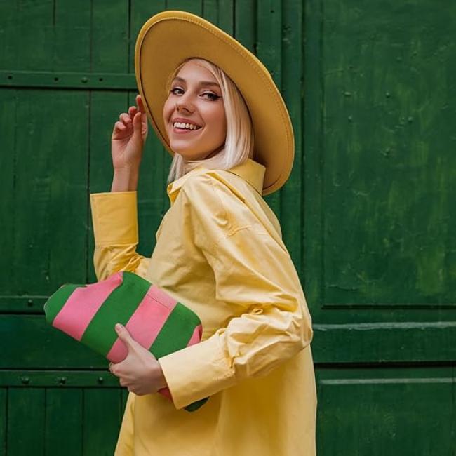 Lanie | Stylische und vielseitige gestreifte Kosmetiktasche