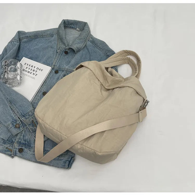 Luna | Große Kapazität Multi-Pocket Nylon Umhängetasche