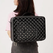 Barbara | Stilvolle und praktische Reise-Kosmetiktasche mit Rautenmuster