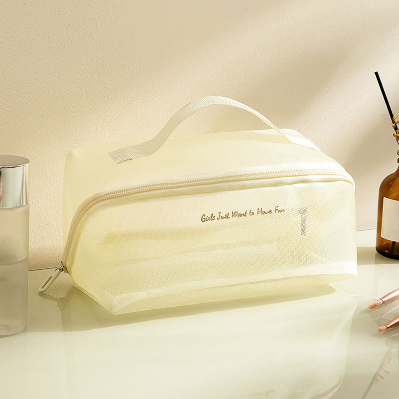 Mila | Geräumige Reisetoilettentasche aus Netzmaterial