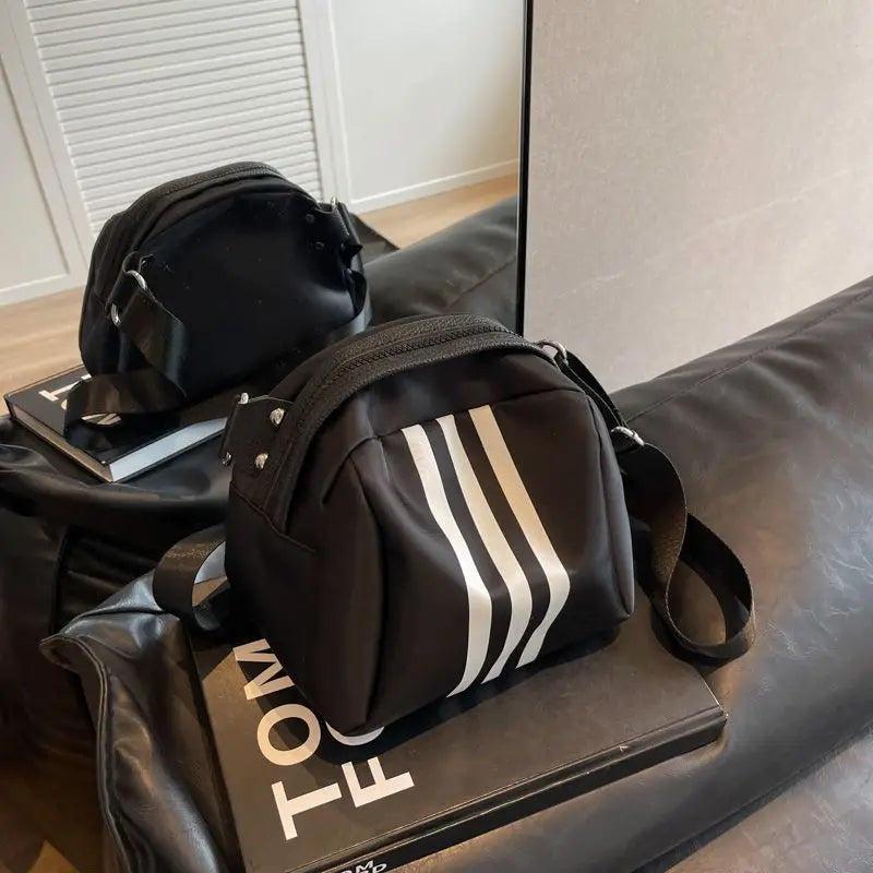 Lotte | Gestreifte Oxford Schultertasche