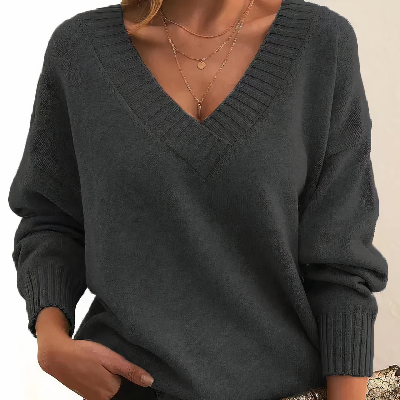 Sara | V-Ausschnitt Pullover – Anmutig und Vielseitig