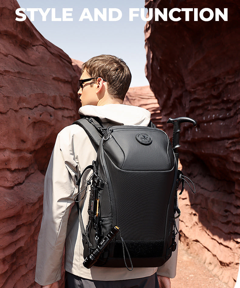 BANGE 2025 Wasserdichter Outdoor-Rucksack für Wandern, Camping, Reisen 1