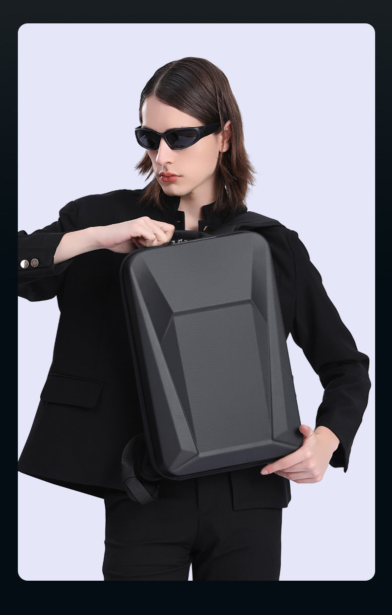 BANGE Hartschalen-Laptop-Rucksack mit TSA-Schloss 3