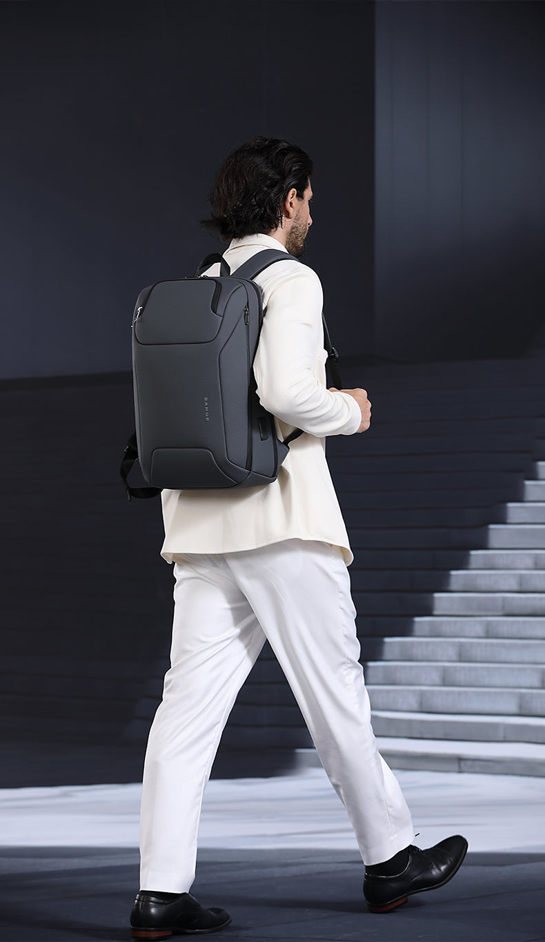 BANGE Minimalistischer Pendler-Business-Rucksack mit USB-Anschluss 3