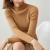 Grace | Modischer Damenpullover mit Rollkragen