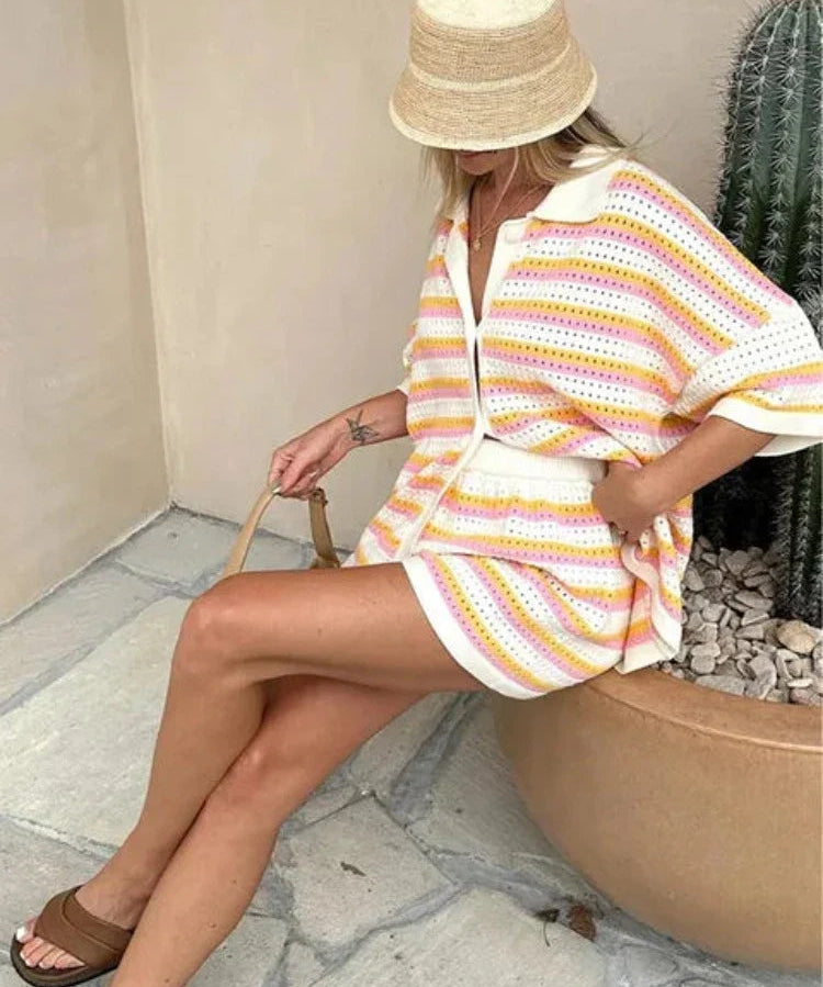 Contrast-Gestreepte-Gebreide-2-delige-Damesmode-Met-Enkele-Rij-Knopen-Revers-Korte-Broek-Sets-2024-Losse.jpg_640x640_0c83b1d2-4333-473e-94a9-dc229a99ca5b.jpg
