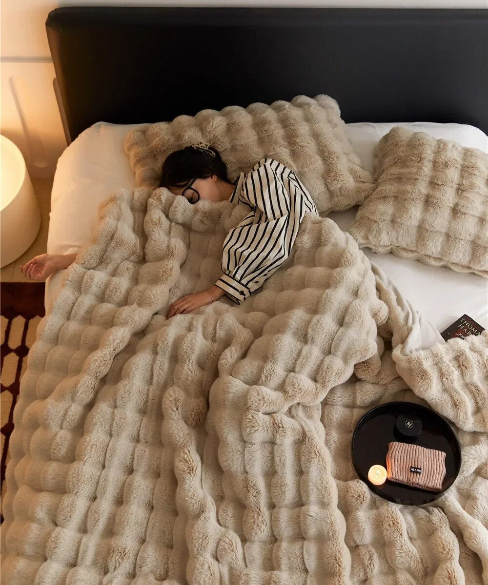 Die Plüschdecke, über die alle reden! - WarmWool 0