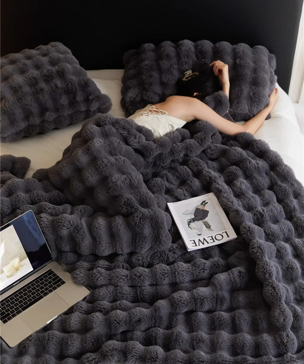 Die Plüschdecke, über die alle reden! - WarmWool 1