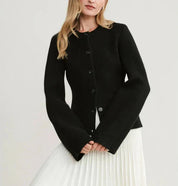 Lisa | Figurschmeichelnde Strickjacke – Ein Unverzichtbares Basic für Jede Saison