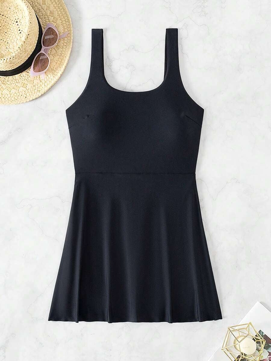 Einfaches runde Halle -Kleid für Urlaub und Badebekleidung 0