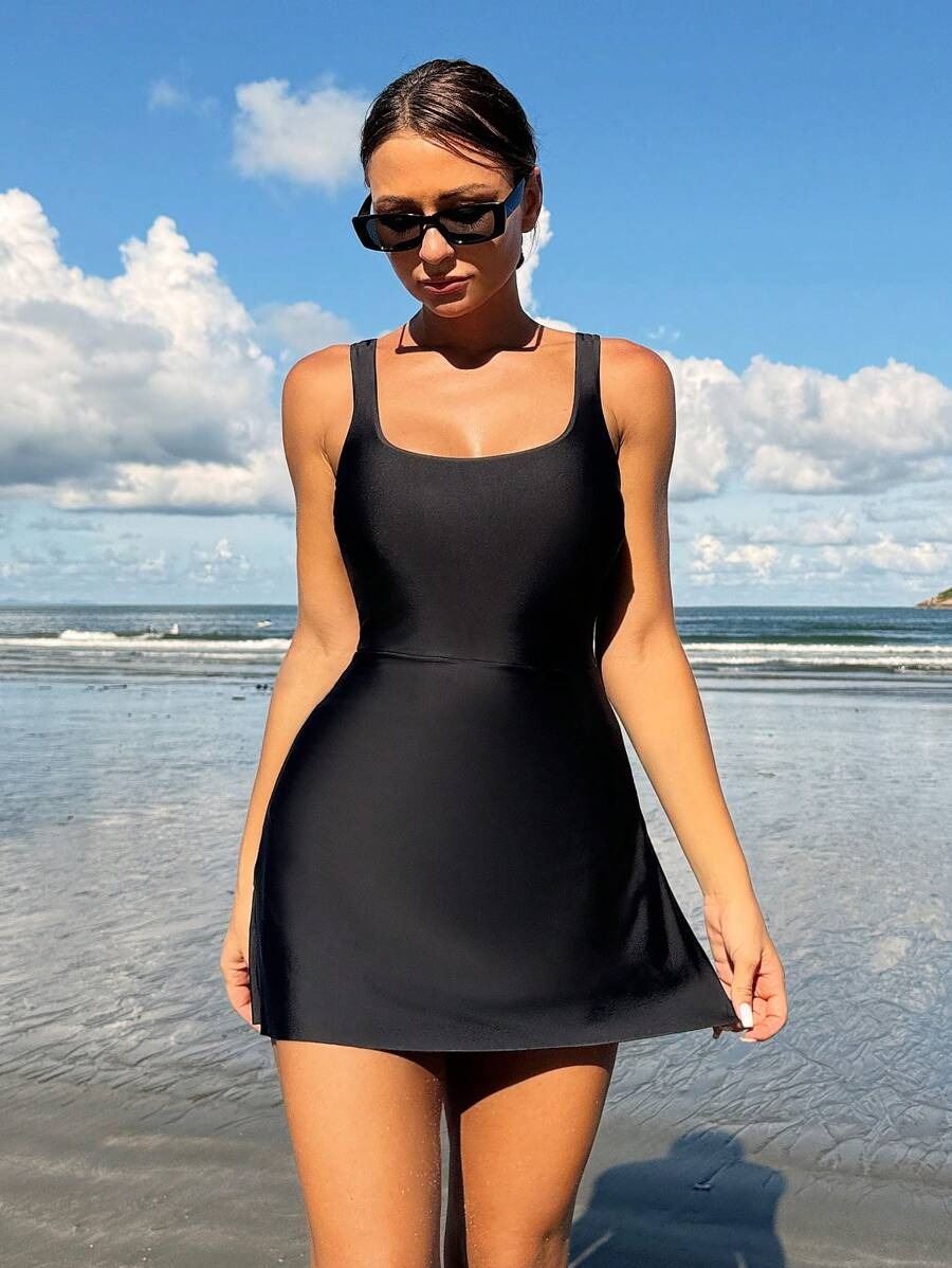 Einfaches runde Halle -Kleid für Urlaub und Badebekleidung 3