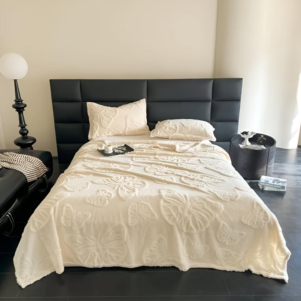 Elegante Flanell-Decke für Zuhause mit 3D-Schmetterlingsdesign aus Mikrofaser 12