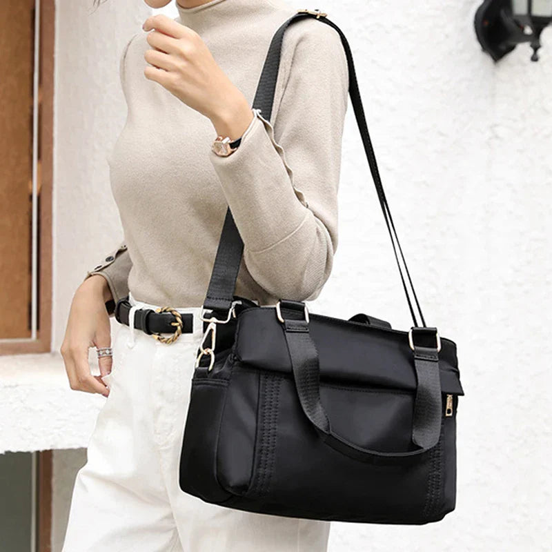 Amelia | Mehrlagige große Kapazität Nylon Umhängetasche für Reisen