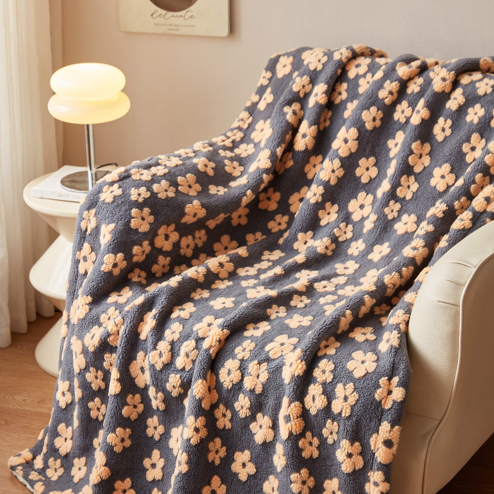 Kuscheldecke für Damen mit Retro-Blumenmuster aus Mikrofaser 10