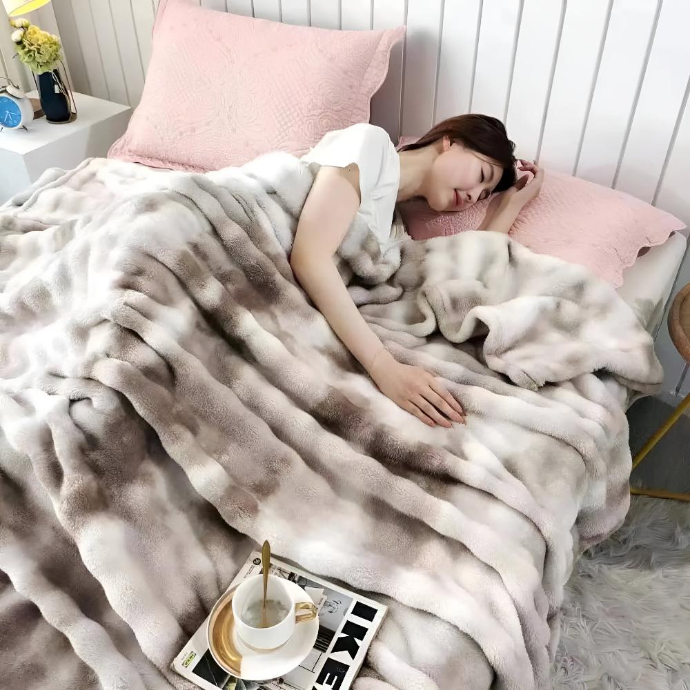 Kuschelige Fleece-Decke für Erwachsene mit einzigartigem Wellen-Tie-Dye-Muster 2