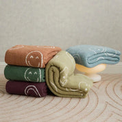 Kuschelige Smiley Gesicht Decke für Gemütlichkeit und Stil 1