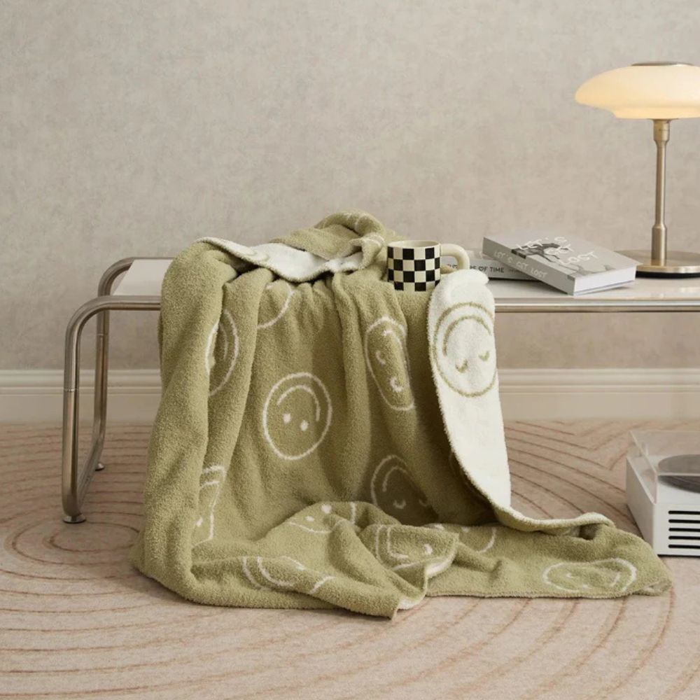 Kuschelige Smiley Gesicht Decke für Gemütlichkeit und Stil 2