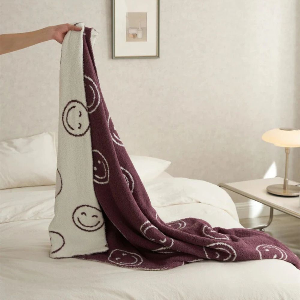 Kuschelige Smiley Gesicht Decke für Gemütlichkeit und Stil 4