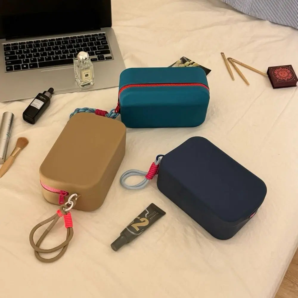 Eleanora | Große wasserdichte Silikon-Kosmetiktasche für Reisen