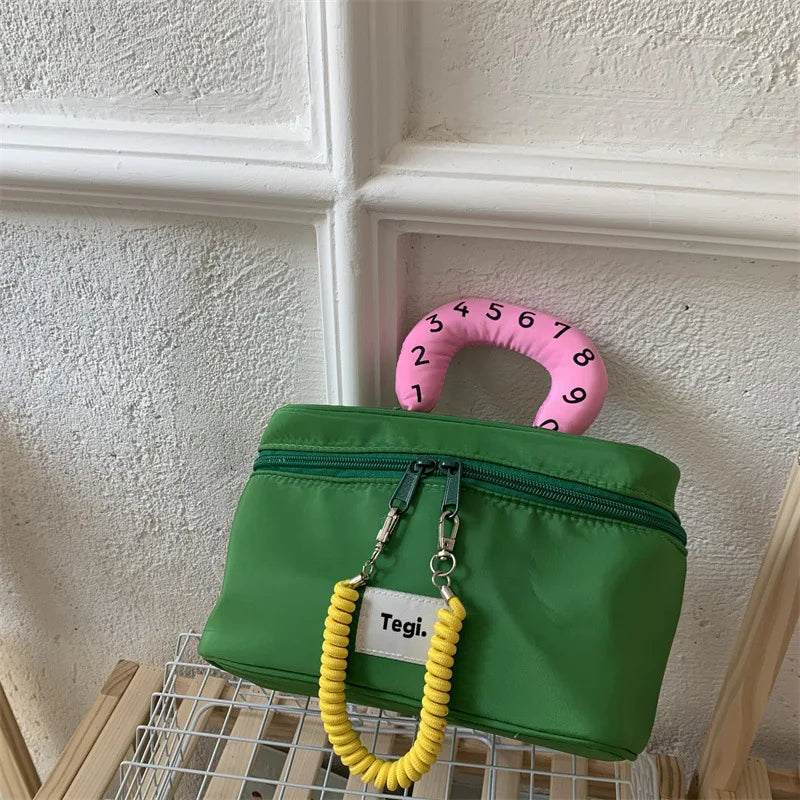 Amyra | Eleganter und praktischer Beauty-Organizer