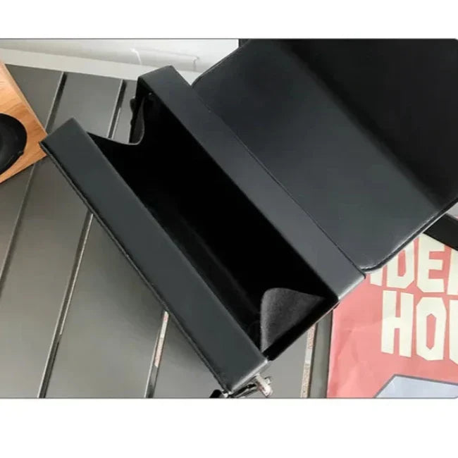 Noah | Schlichte Kleine Umhängetasche aus PU-Leder