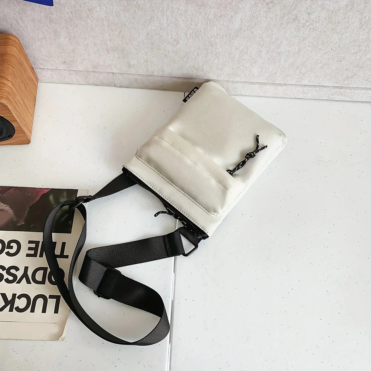 Noah | Kleine kompakte Canvas Crossbody Sling Tasche