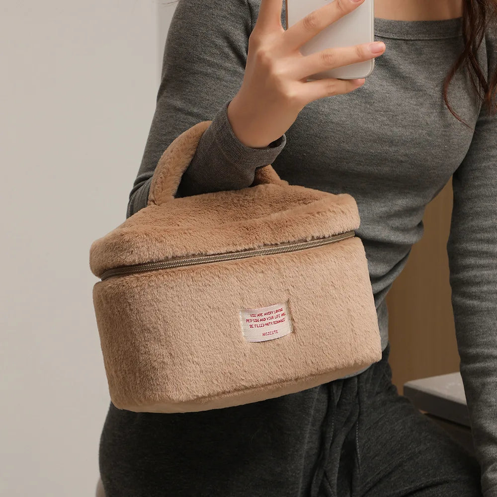 Aliya | Damen Kosmetiktasche Organizer mit großer Kapazität aus Plüsch