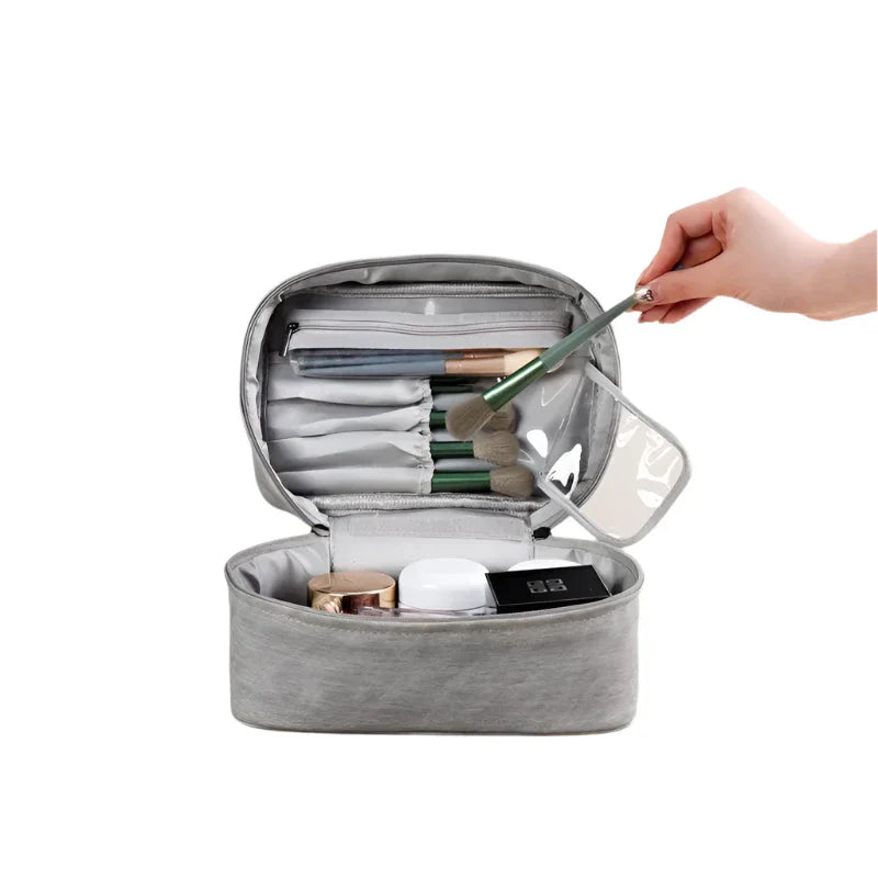 Araya | Eleganter und geräumiger Organizer für Beauty-Essentials