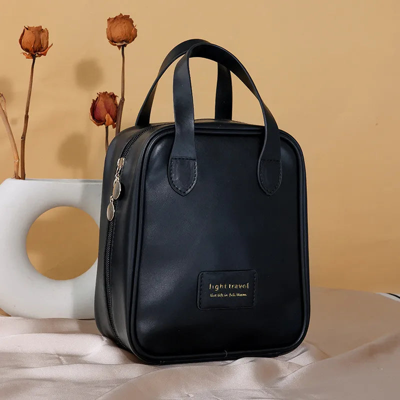 Angelique | Minimalistischer, funktionaler und stilvoller Kosmetiker