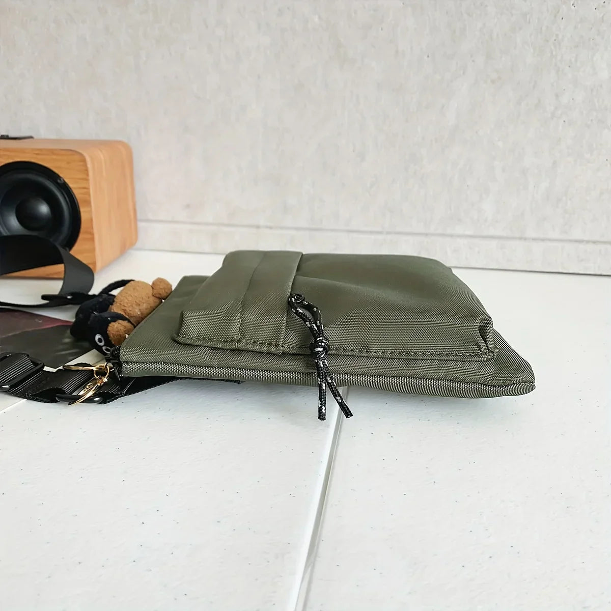 Noah | Kleine kompakte Canvas Crossbody Sling Tasche