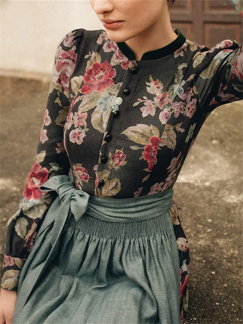 Schwarzes Vintage Dirndlkleid mit Blumenmuster – Oktoberfest | Mit Schürze für einen klassischen Trachtenstil 0