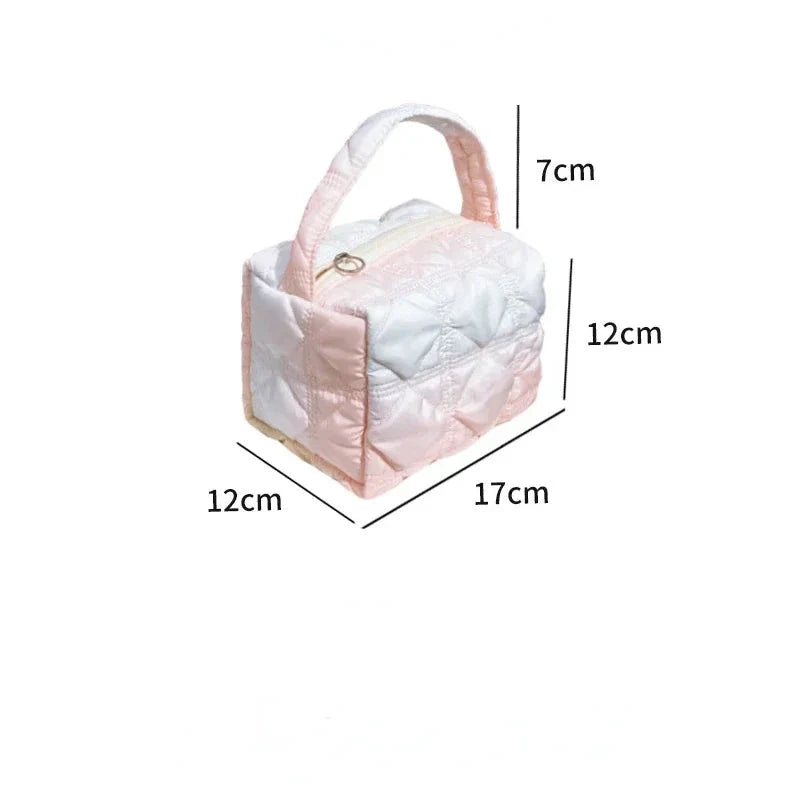 Lilia | Stylische und kompakte gesteppte Kosmetiktasche