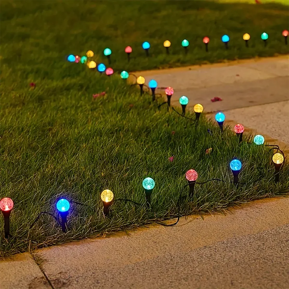 Solar Gartenlichter mit 30 LEDs – Wetterfeste Mini-Lichter in Warmweiß mit 8 Beleuchtungsmodi für Außenbereiche 0
