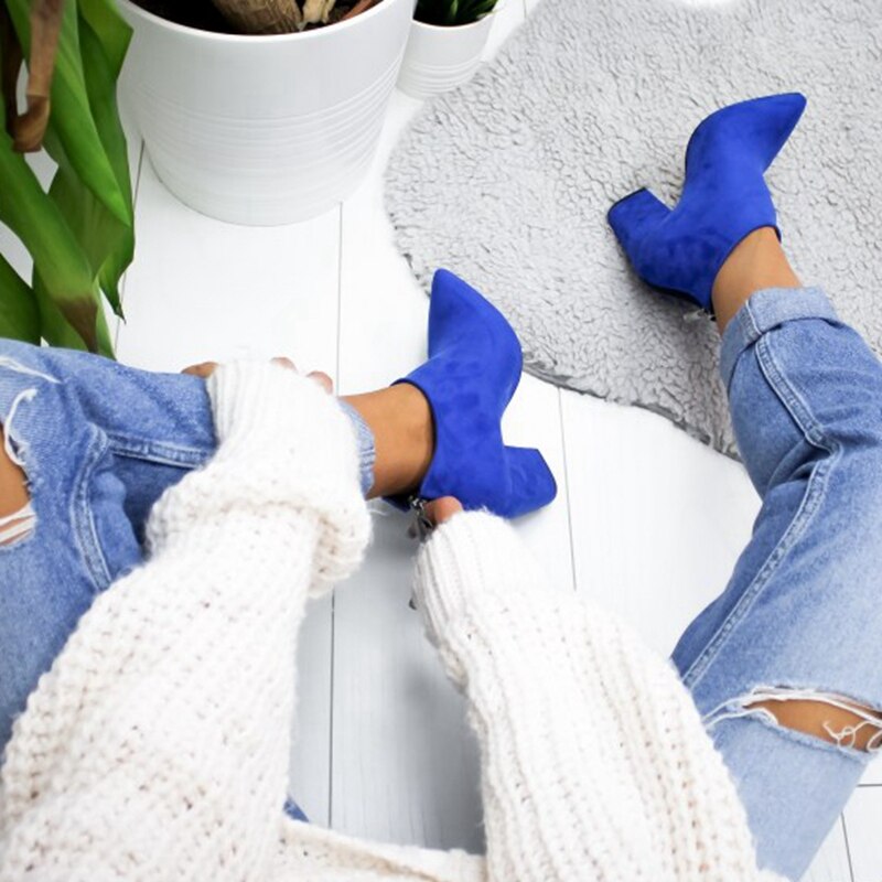 Stiefelette im V-Stil 4