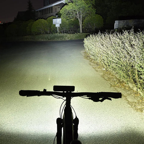Ultrahelles LED-Fahrradlicht | Einstellbare Helligkeit, vielseitige Lichtmodi & wasserdicht 0