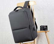 Wasserdichter Business-Laptop-Rucksack für Herren 1